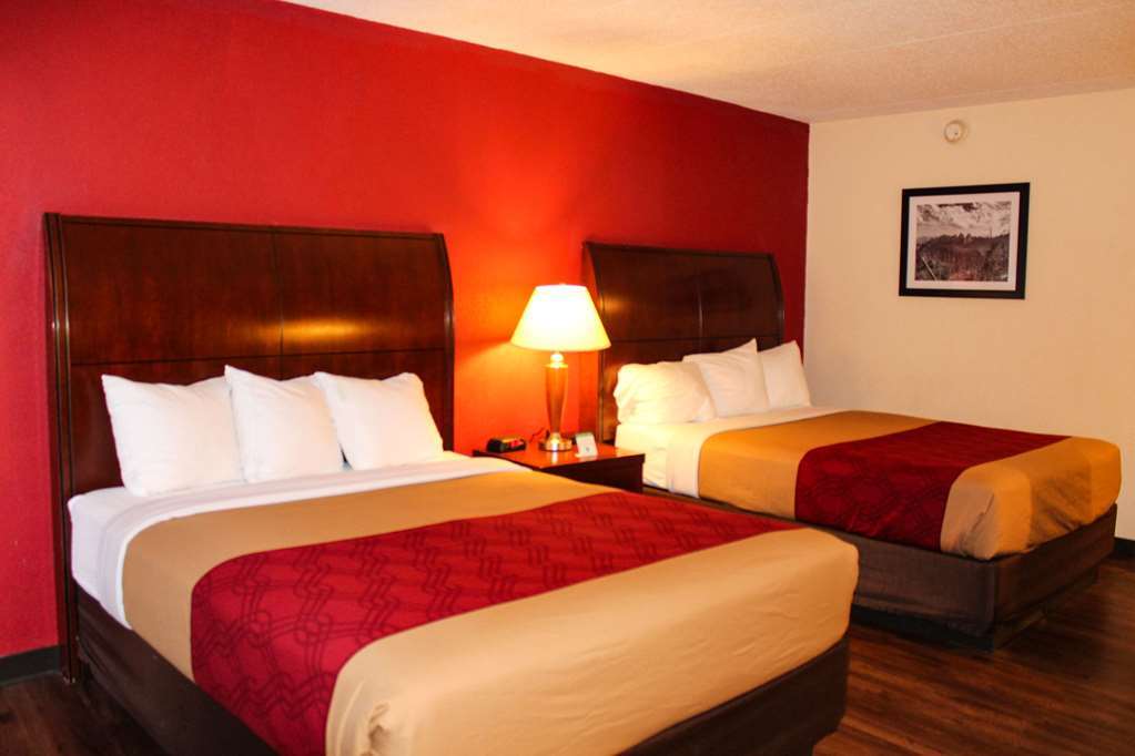 Econo Lodge Inn & Suites Brookings Ruang foto
