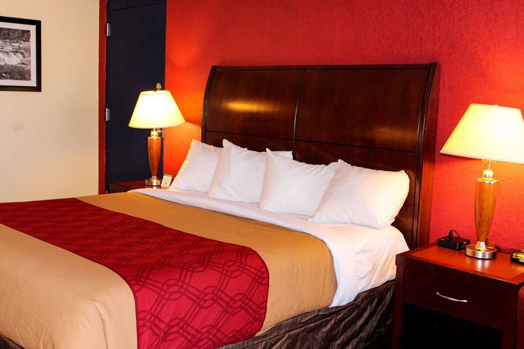 Econo Lodge Inn & Suites Brookings Ruang foto