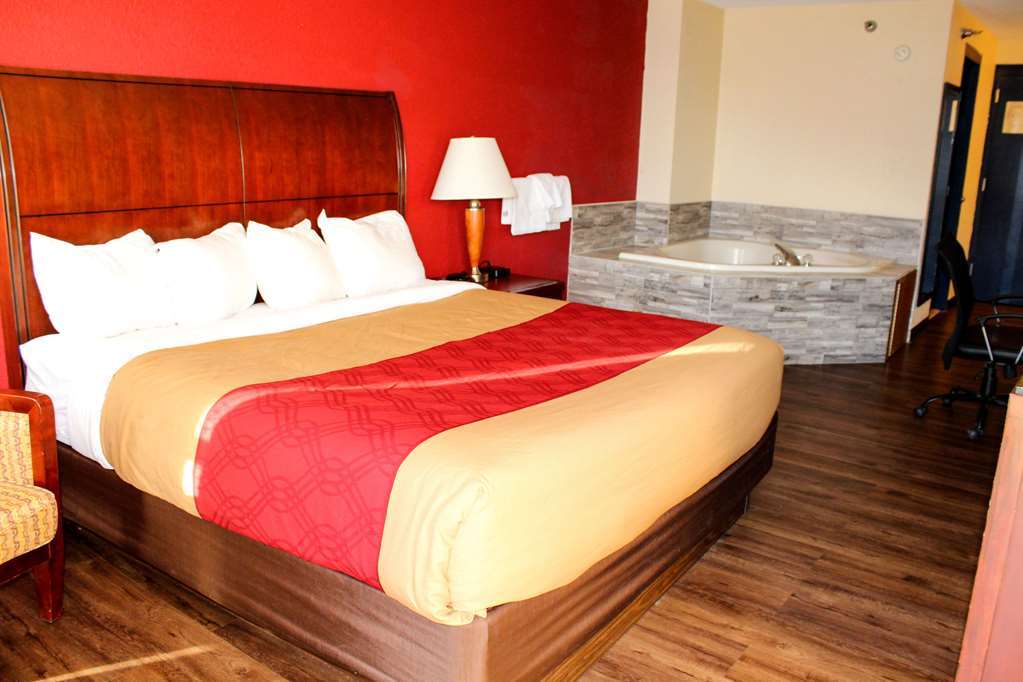Econo Lodge Inn & Suites Brookings Ruang foto